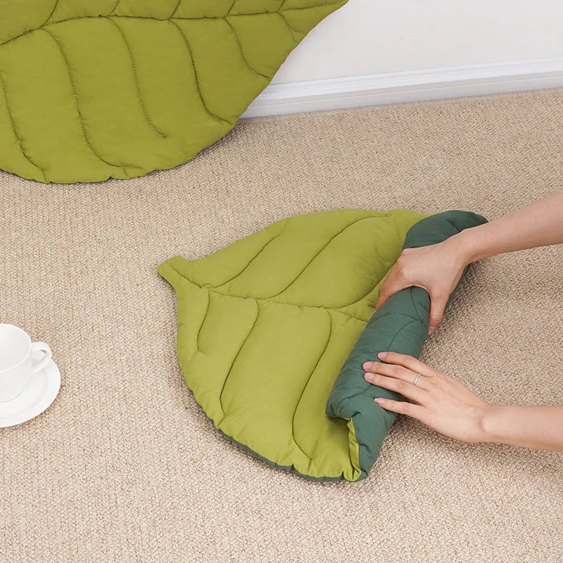 Soft Cotton Leaf Shaped Double Sided Pad Floor Mat for Small Cats/Dogs